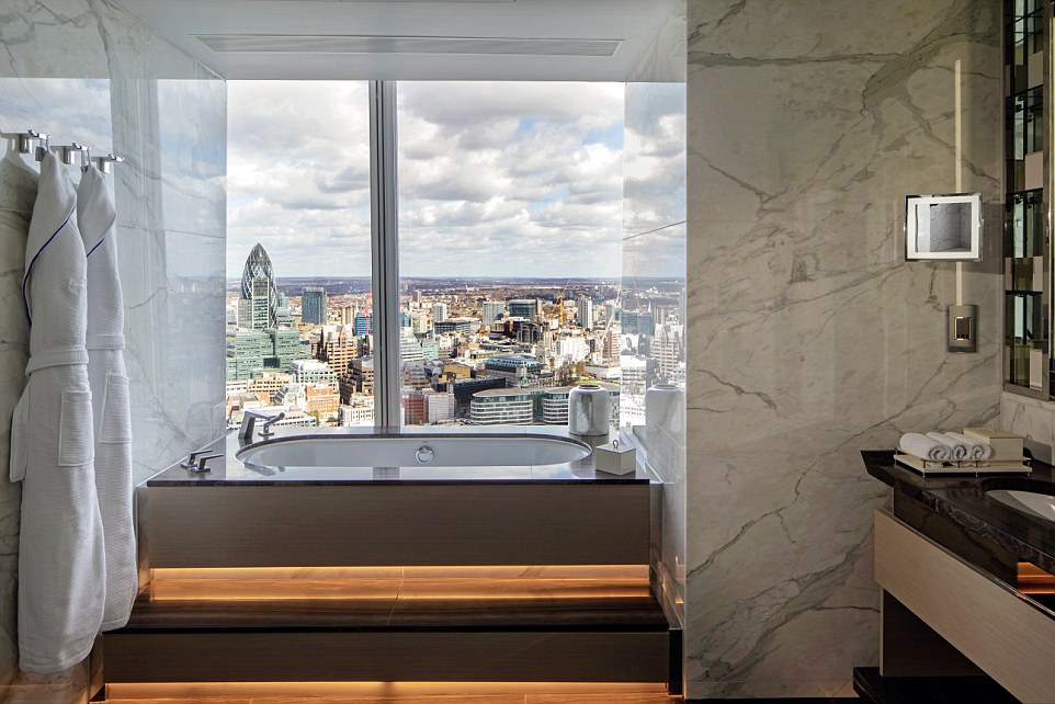 shangri la at the shard london bathroom view