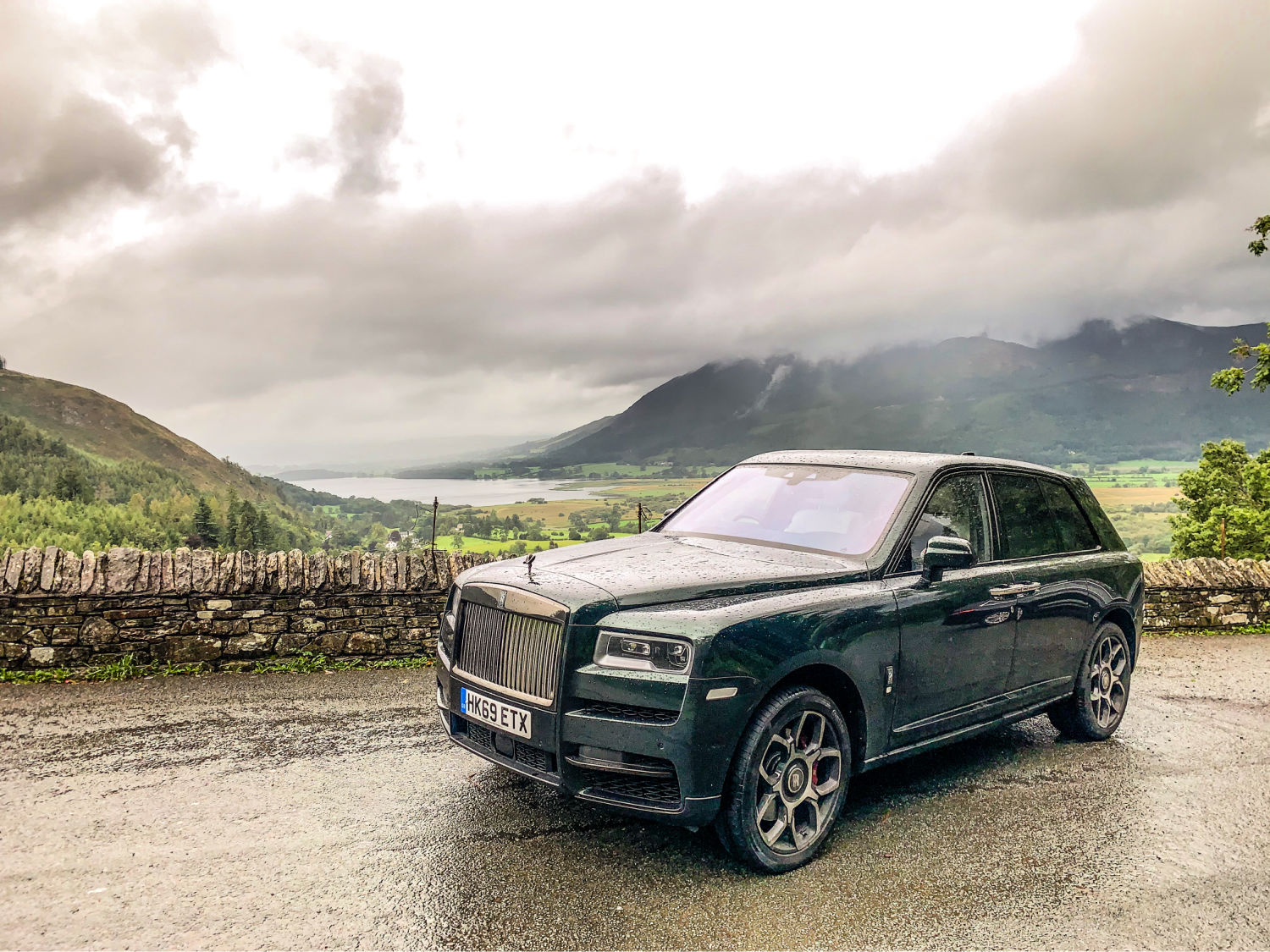 Rolls-Royce Cullinan Long Distance Road Test Review - AGLAIA